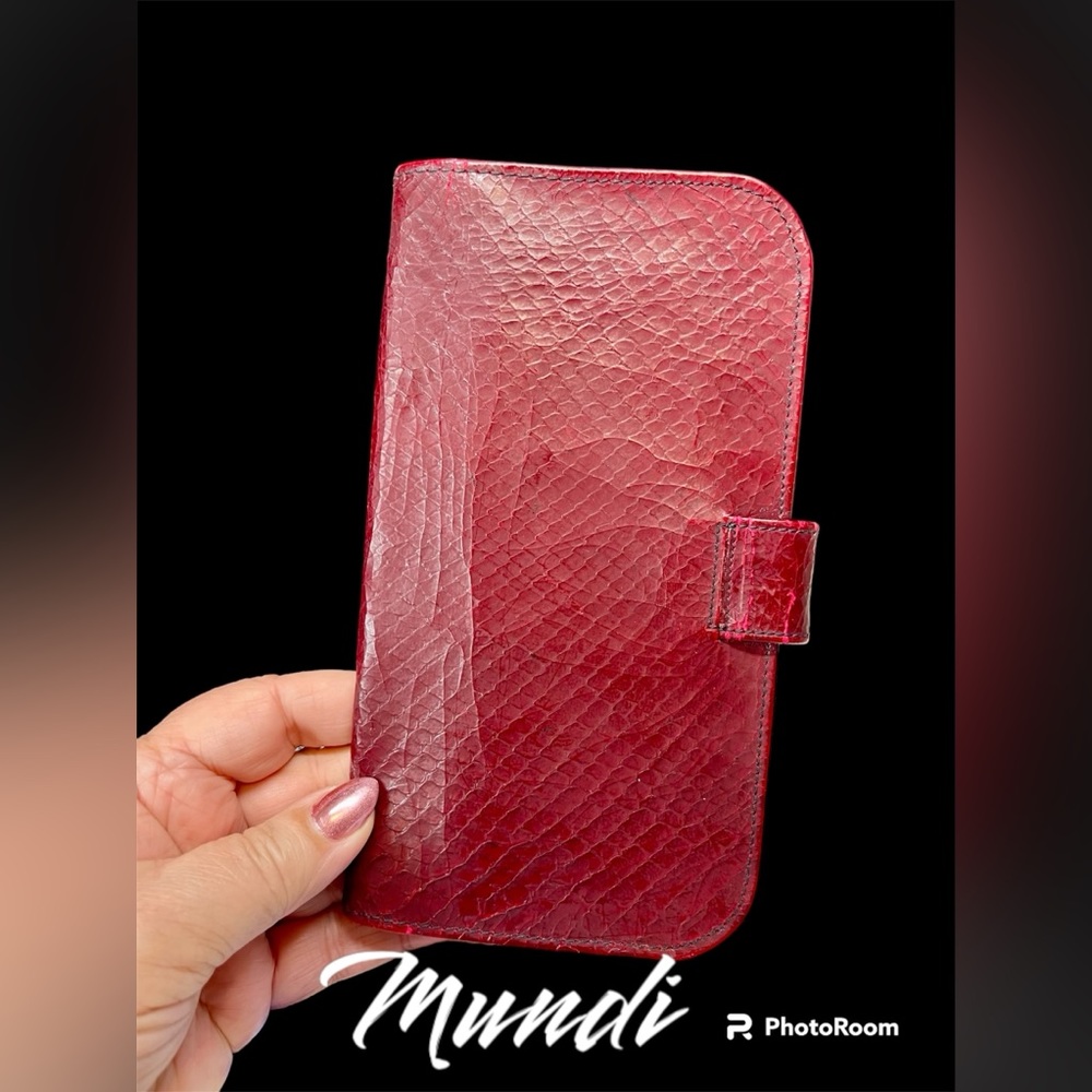 Mundi brand wine color vintage leather wallet-stamped